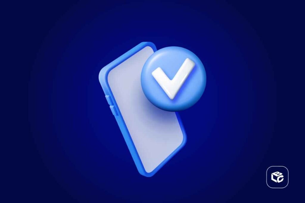Celular com ícone de verificação azul, representando rascunho automático.